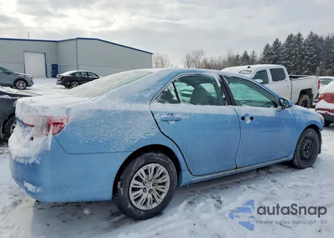 2012 Toyota Camry Base z USA, uszkodzony, nr VIN 4T1BF1FK7CU524664
